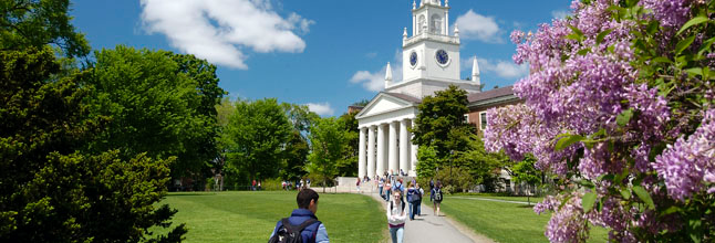 Read more about the article How to Choose a Boarding School in the US